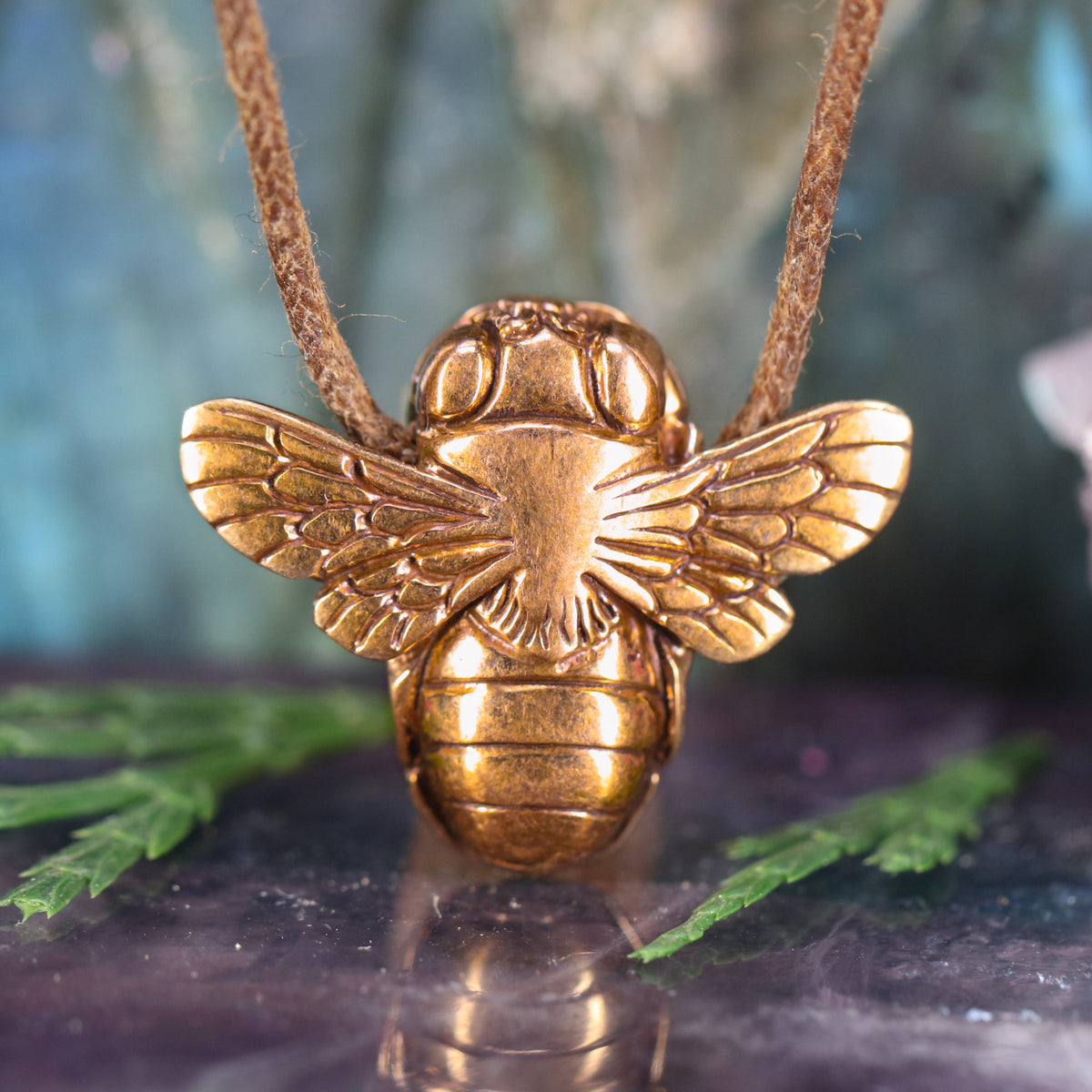 Bronze Bee Necklace – Third Eye Pinecones